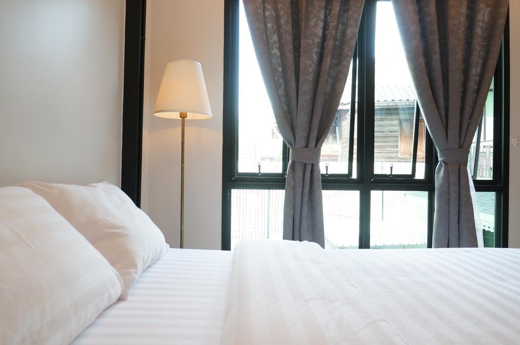 Teak House Guest house Bangkok