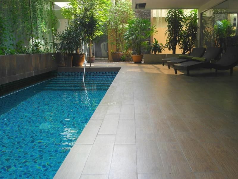 Nantra Ploenchit