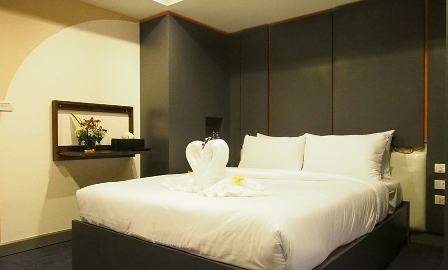 H2 Hostel *