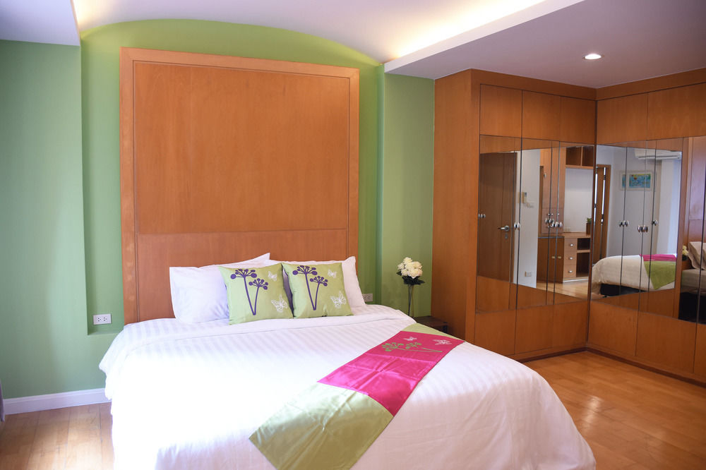 At1617 Hotel