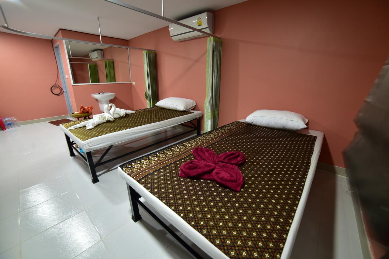 Hotel Gold Airport 3*