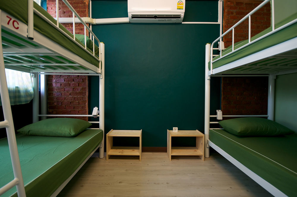 Nacorn Hostel *