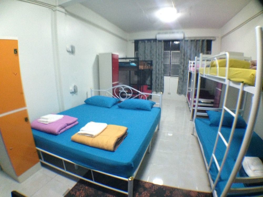Hostel Station *