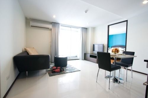 Silom Lofts Hotel 3*