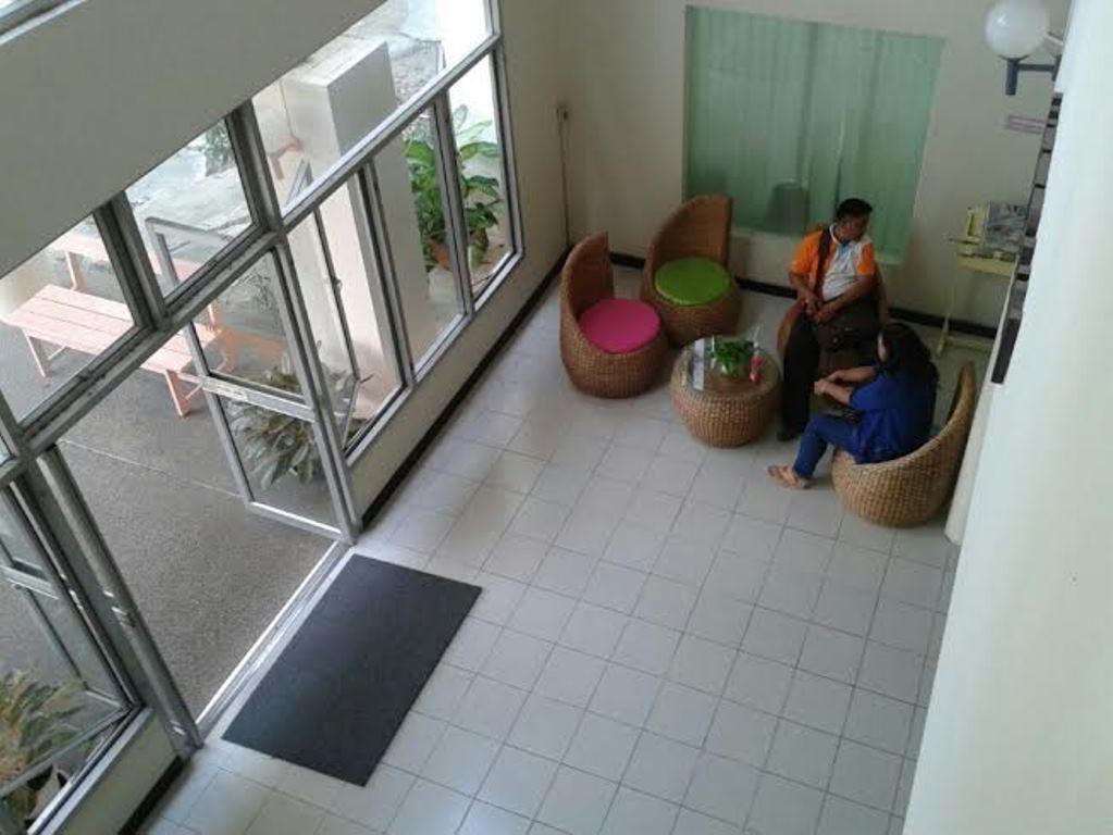 We Train Don Muang 3* Bangkok