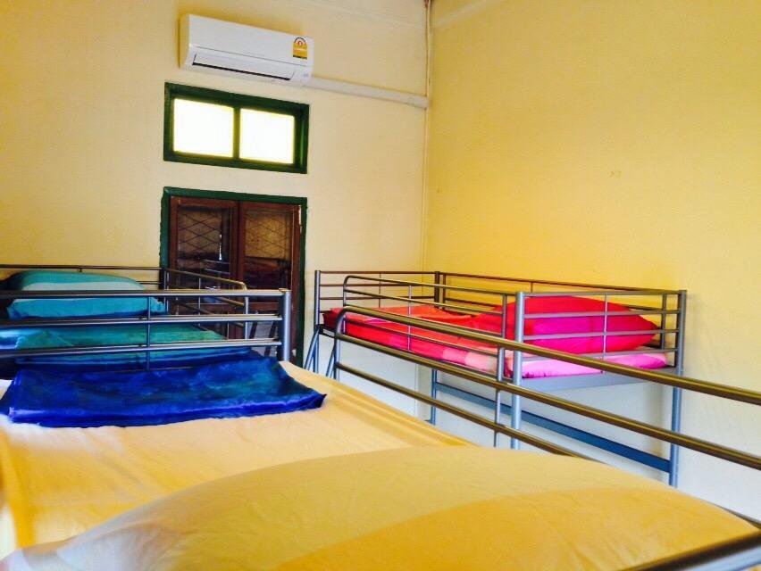 A Day In A Life & Gallery Hostel