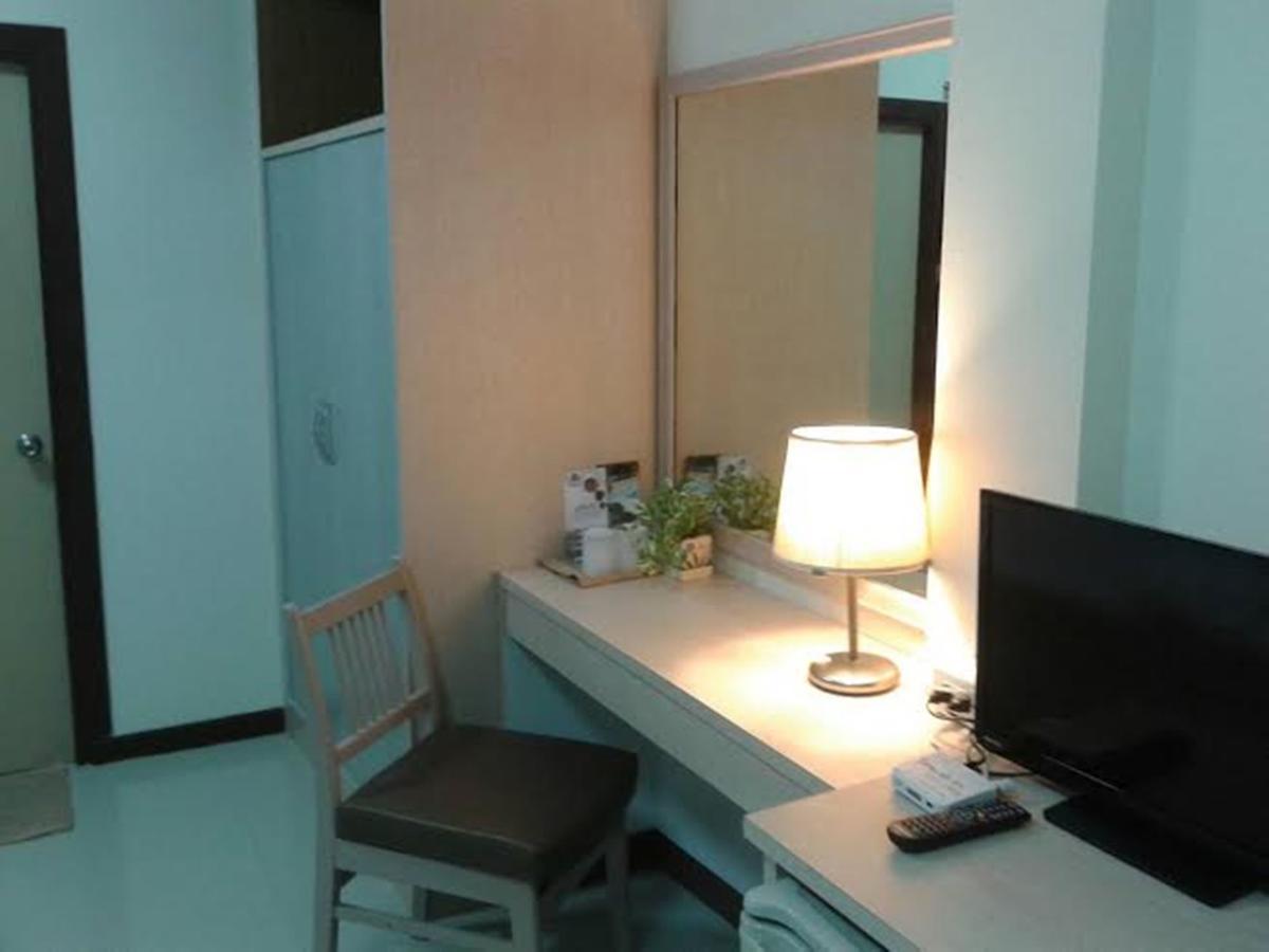 We Train Don Muang Hotel Bangkok