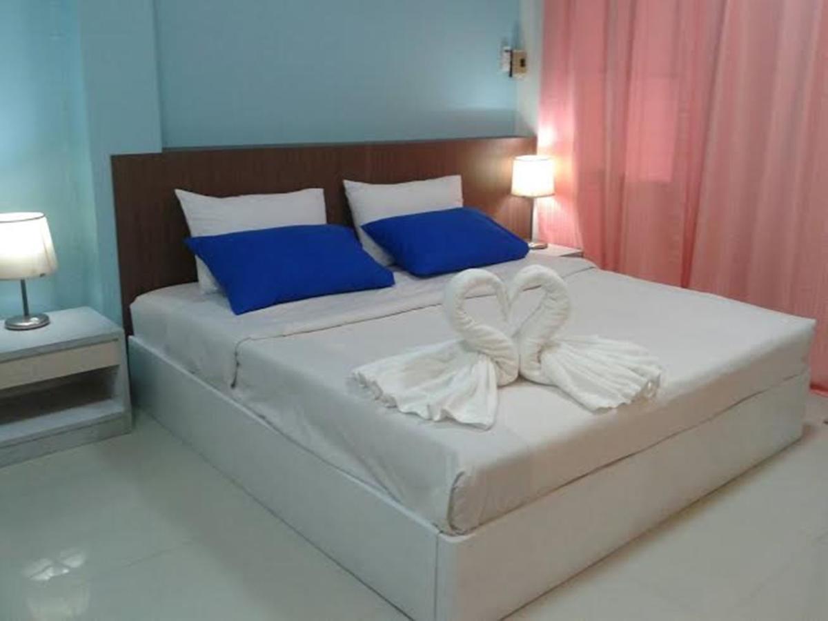 We Train Don Muang Hotel 3*
