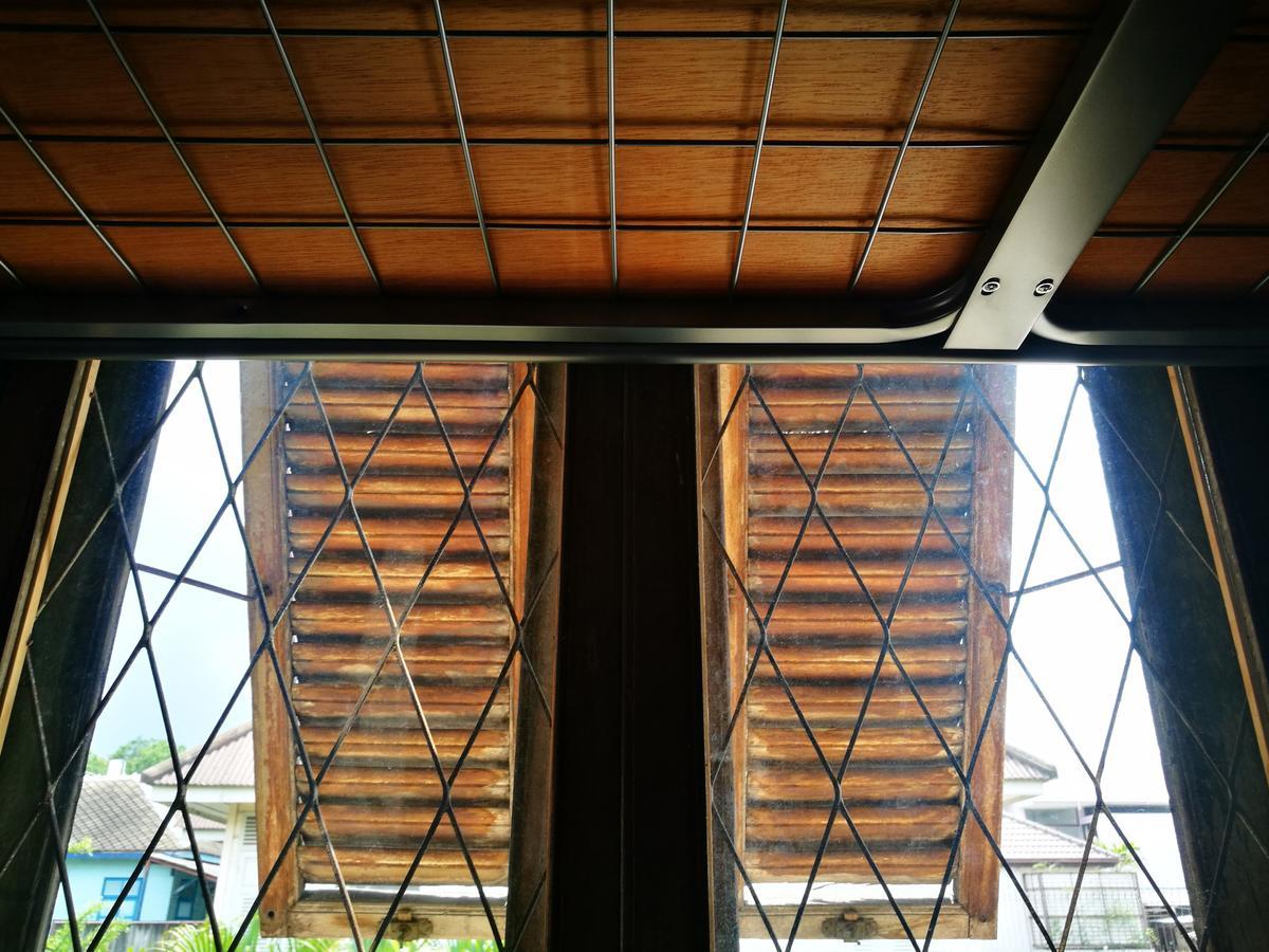 A Day In A Life & Gallery Hostel Bangkok