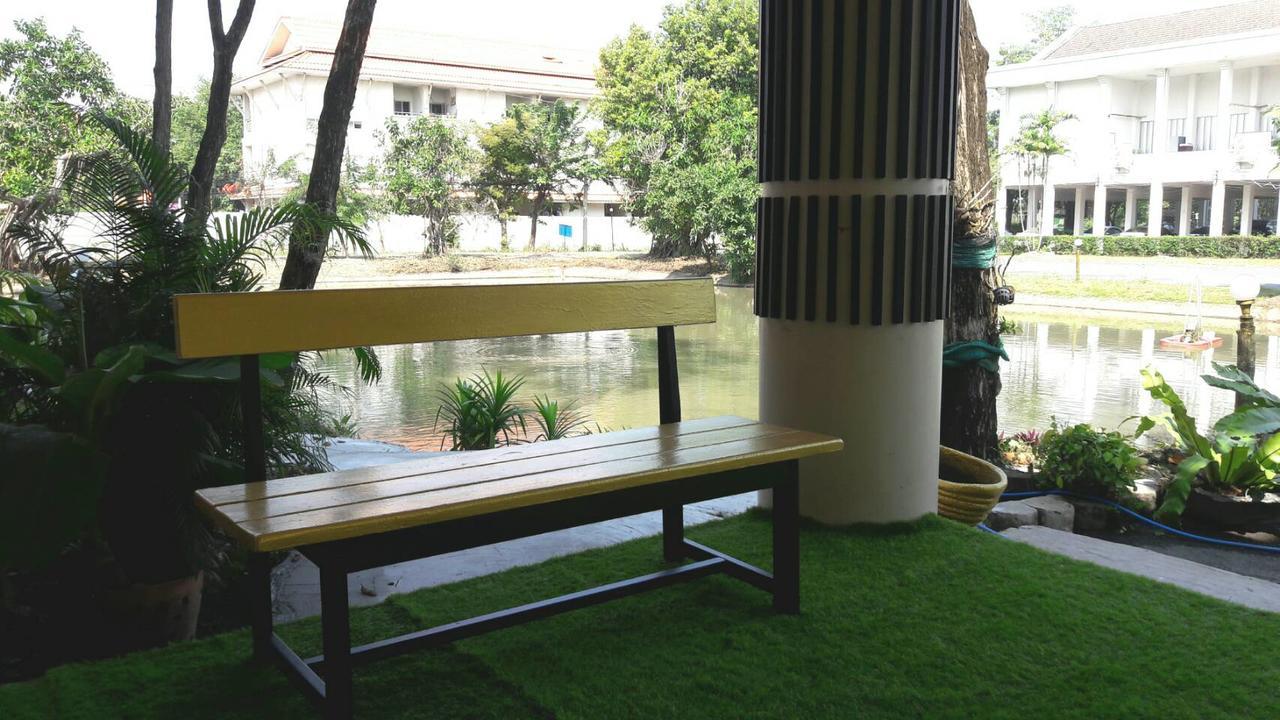 Hotel We Train Don Muang 3*