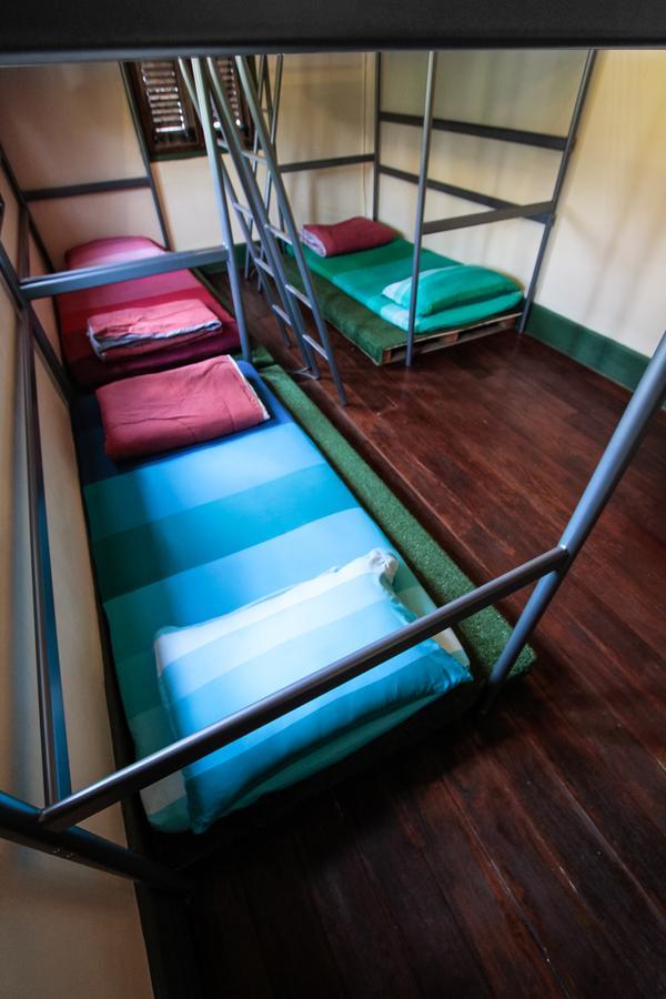 Hostel A Day In A Life & Gallery Bangkok