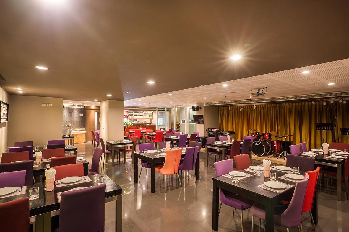Beyond bahay-panuluyan 4*