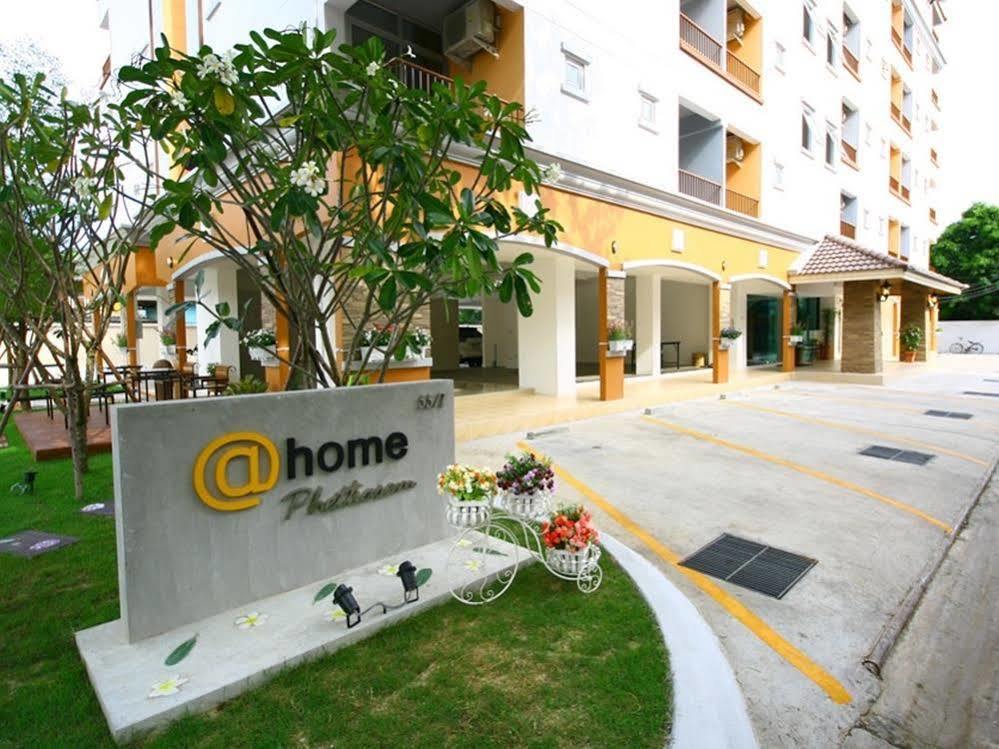 Aparthotel At Phetkasem 3*