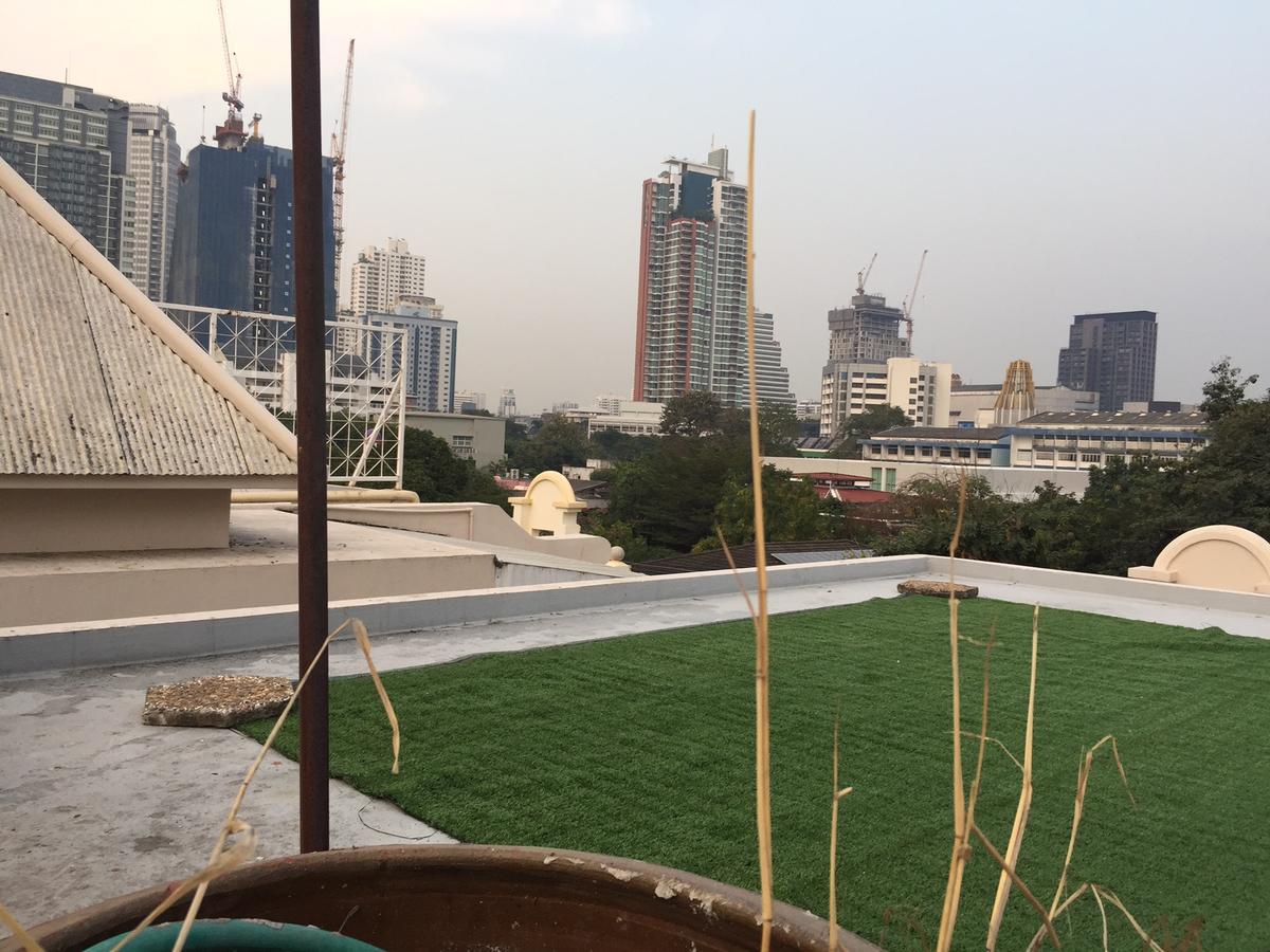 Mangosteen Sukhumvit Guest house