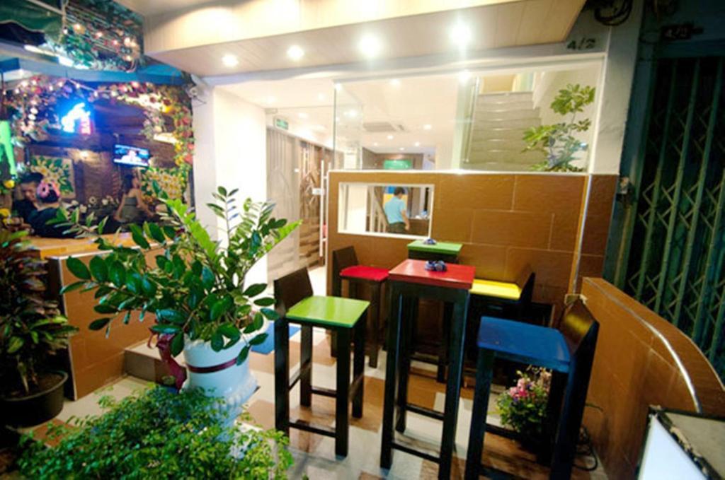bahay-panuluyan Royal Express