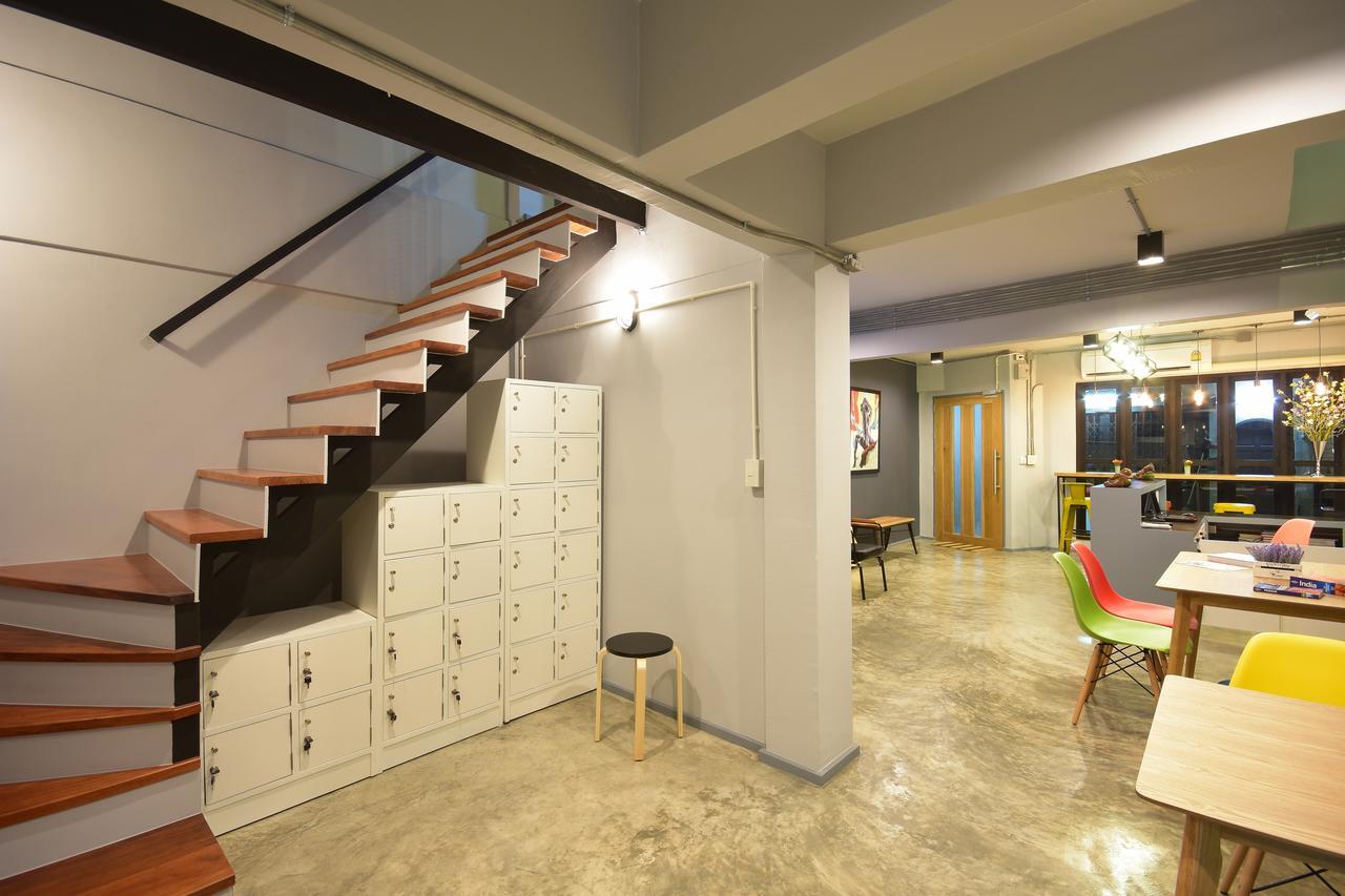 Silom Box Hostel *