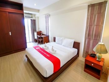 Nida Wongsawang 19 Plaza 3*