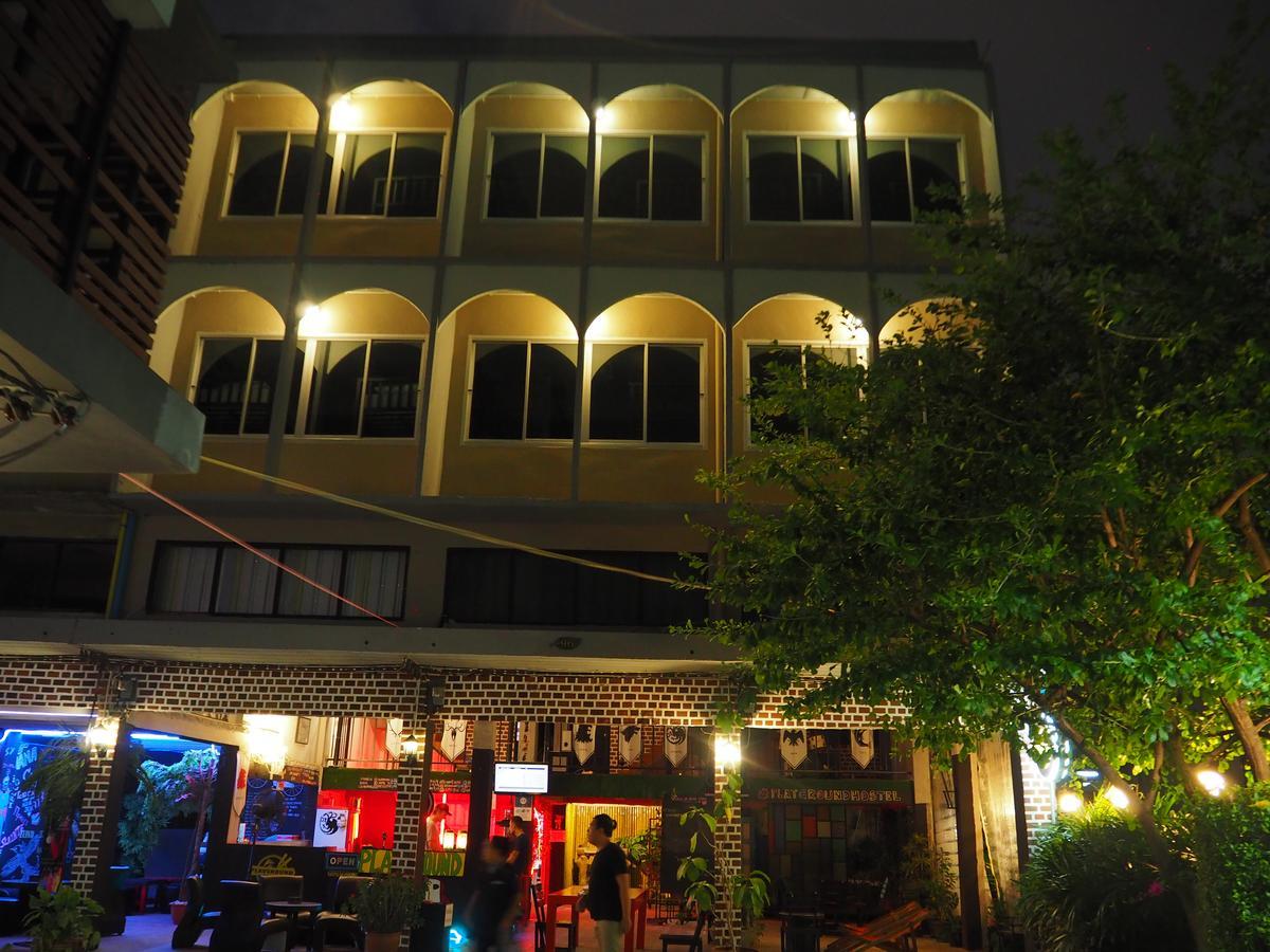 Playground Hostel *