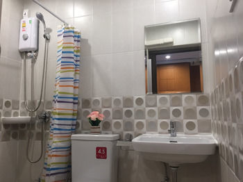At1617 Hotel 2*