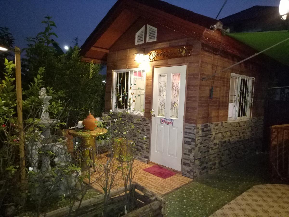Guest house Ruenthip 3*