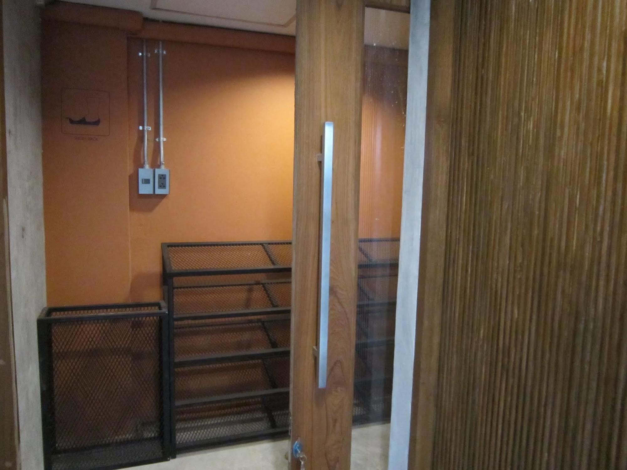 Hostel Plubpla *
