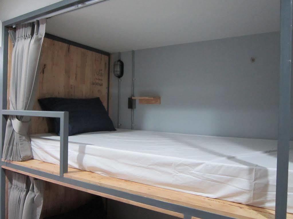 Hostel Plubpla *