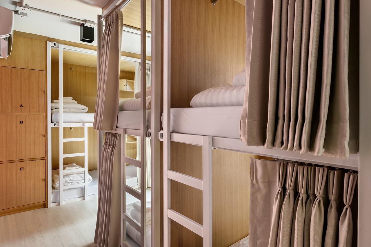 Hostel Travelier