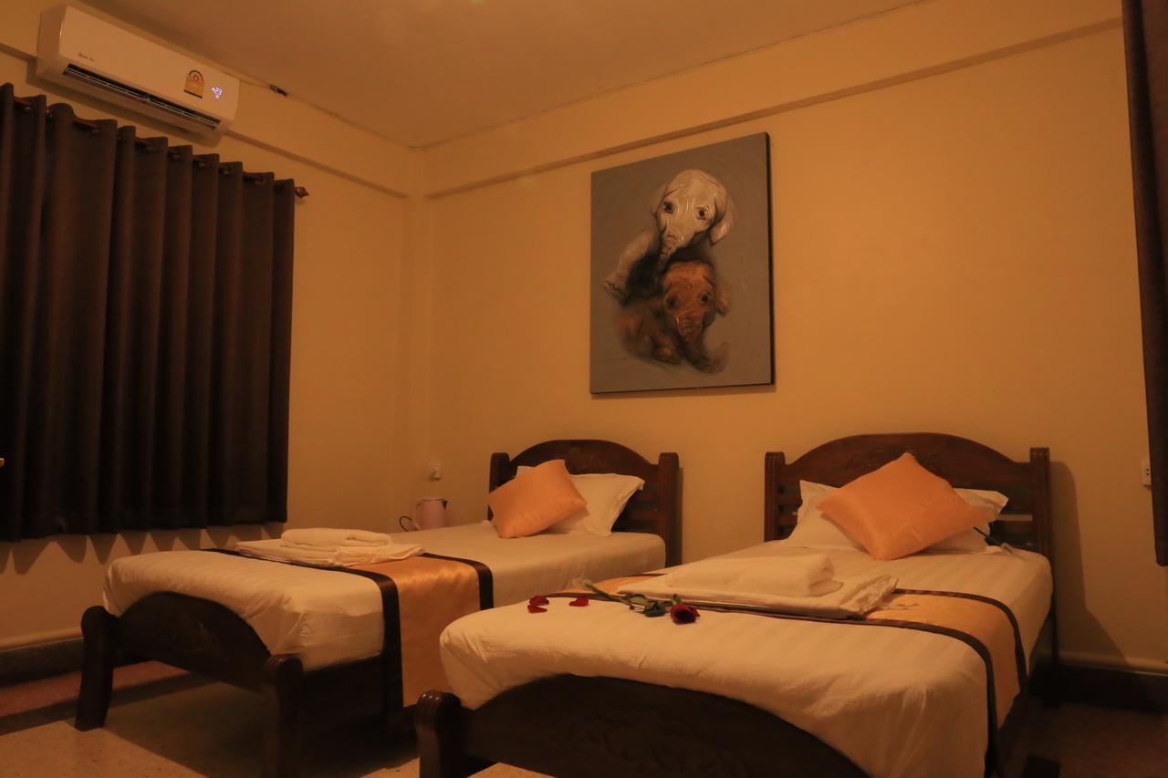 Hostel Midsummer Night