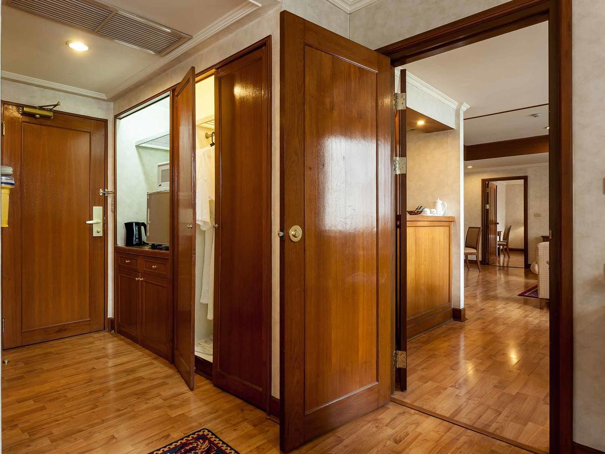 Rembrandt Hotel