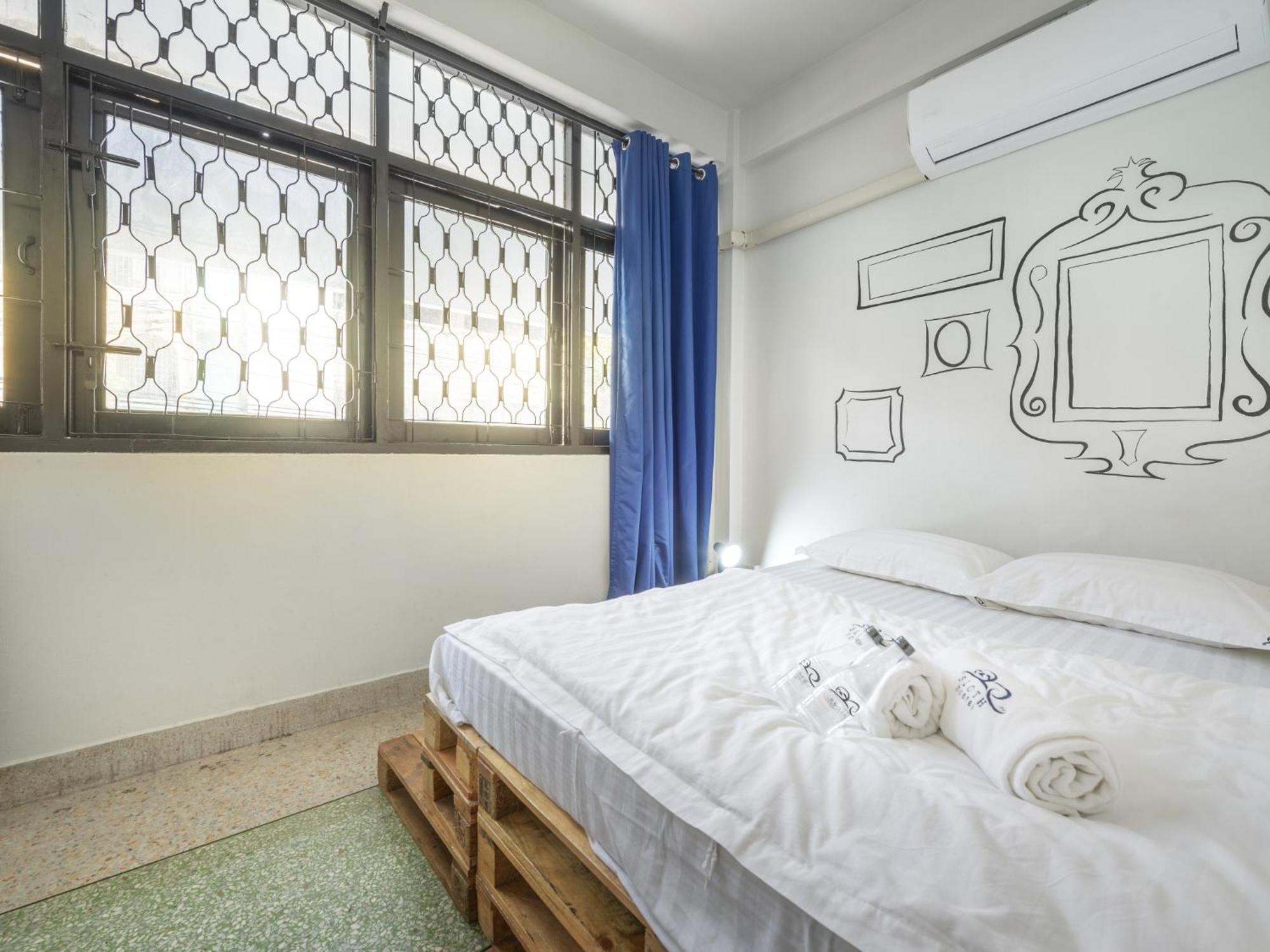 Sloth Khaosan Hostel Bangkok