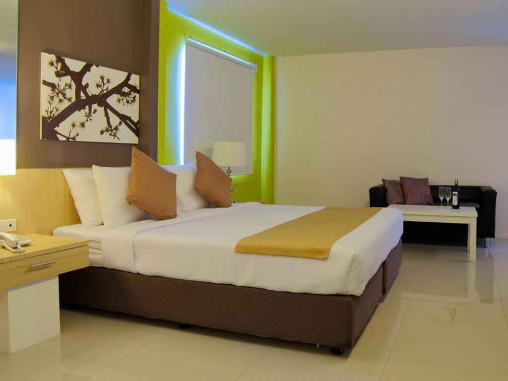 Hotel Grand Alpine Bangkok