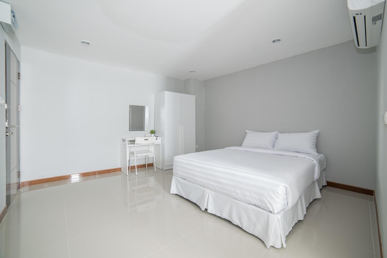 S44room