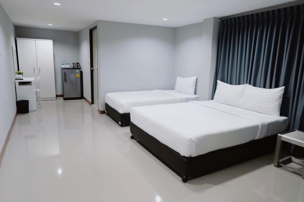 Hotel S44room