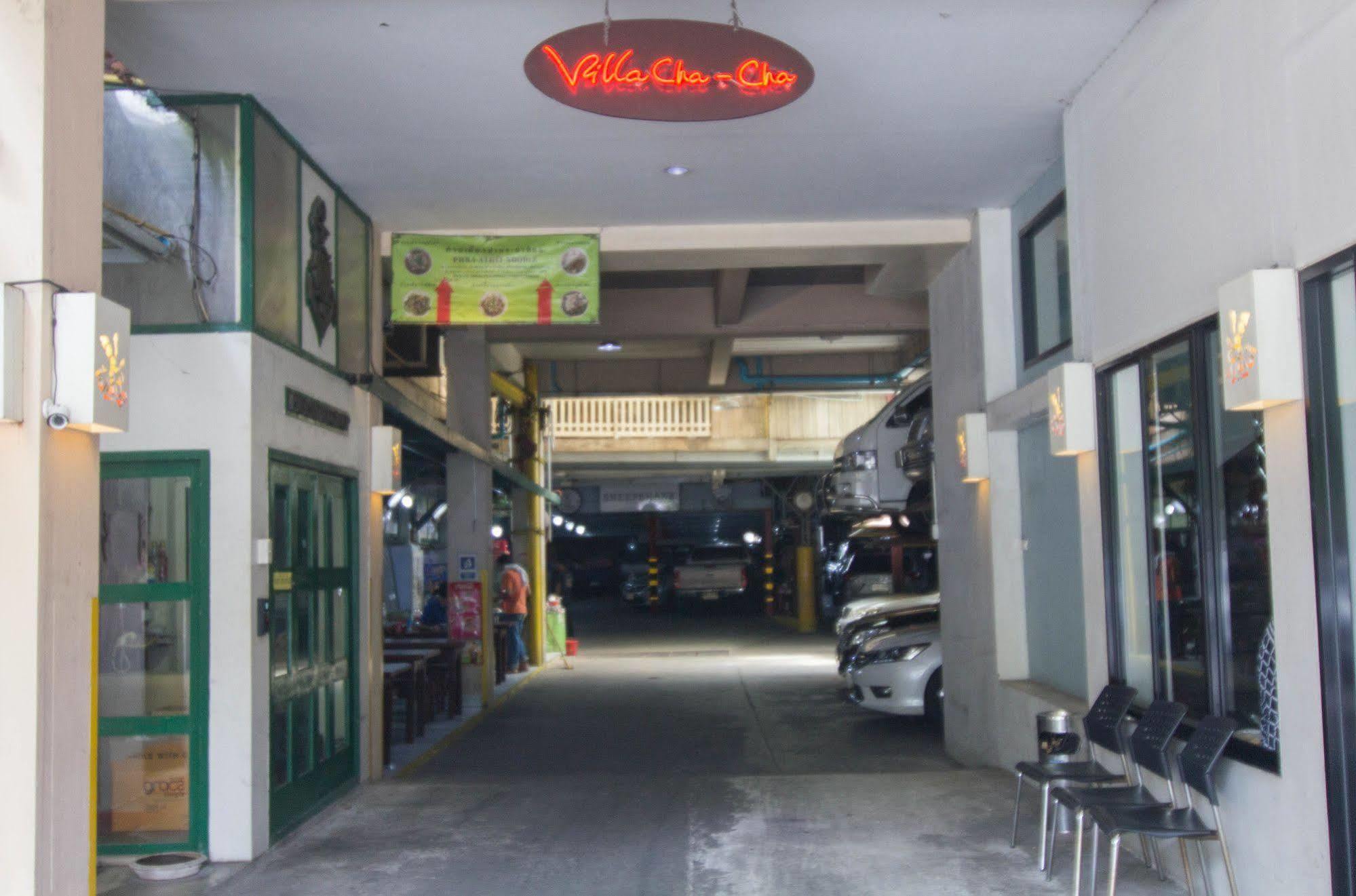 Cha-cha Phraathit 3* Bangkok