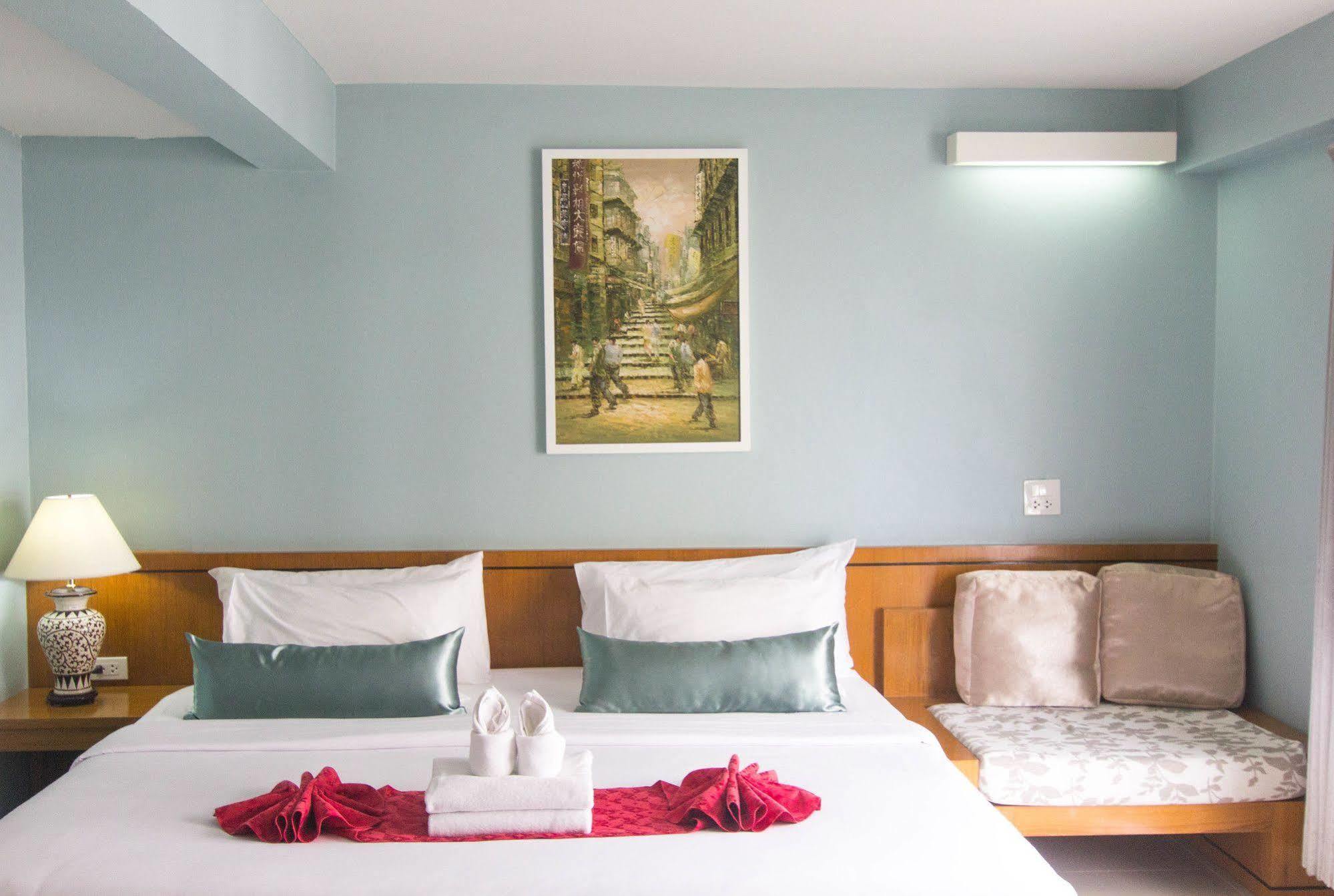 Hotel Cha-cha Phraathit Bangkok