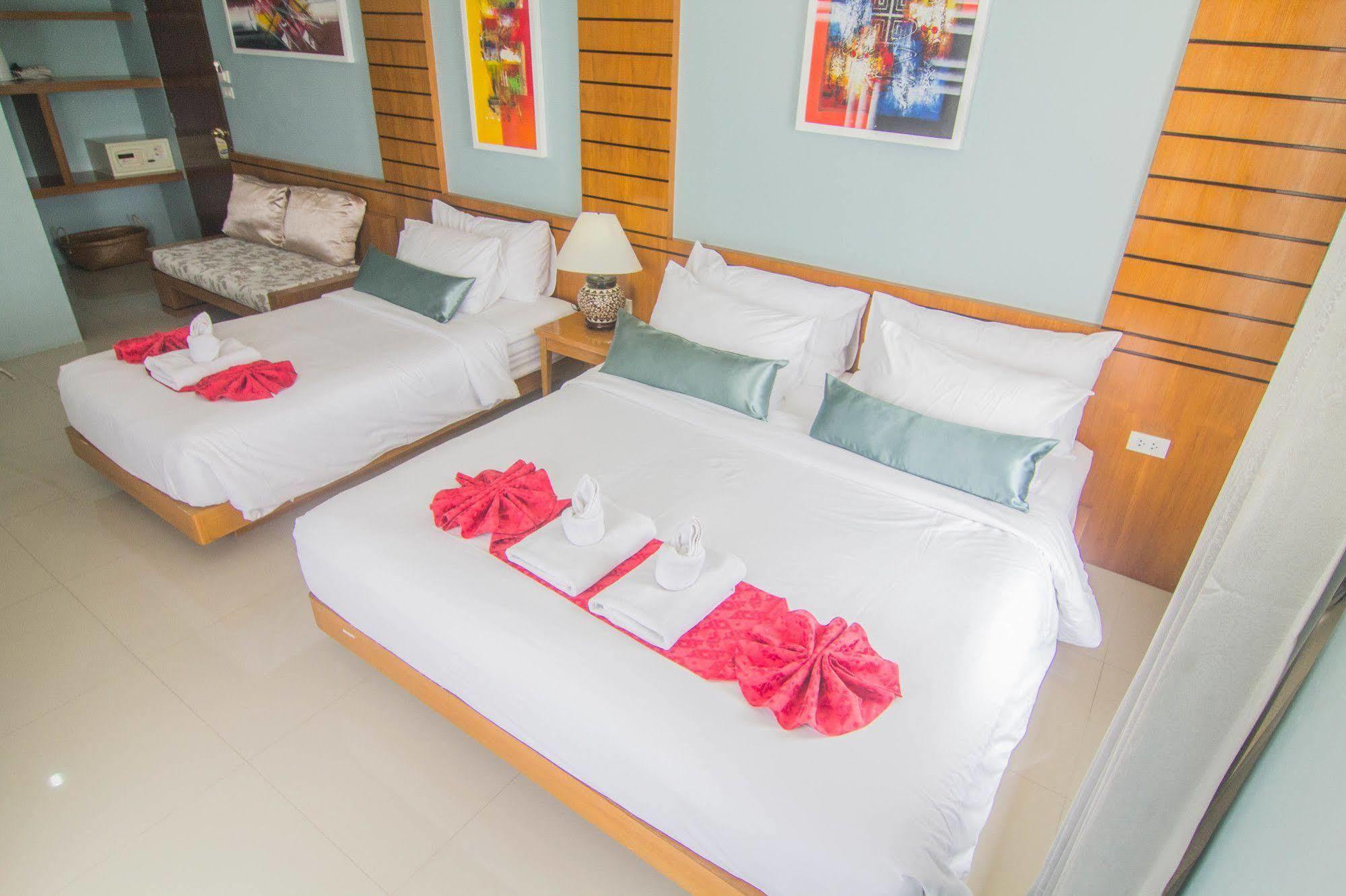 Cha-cha Phraathit Hotel Bangkok
