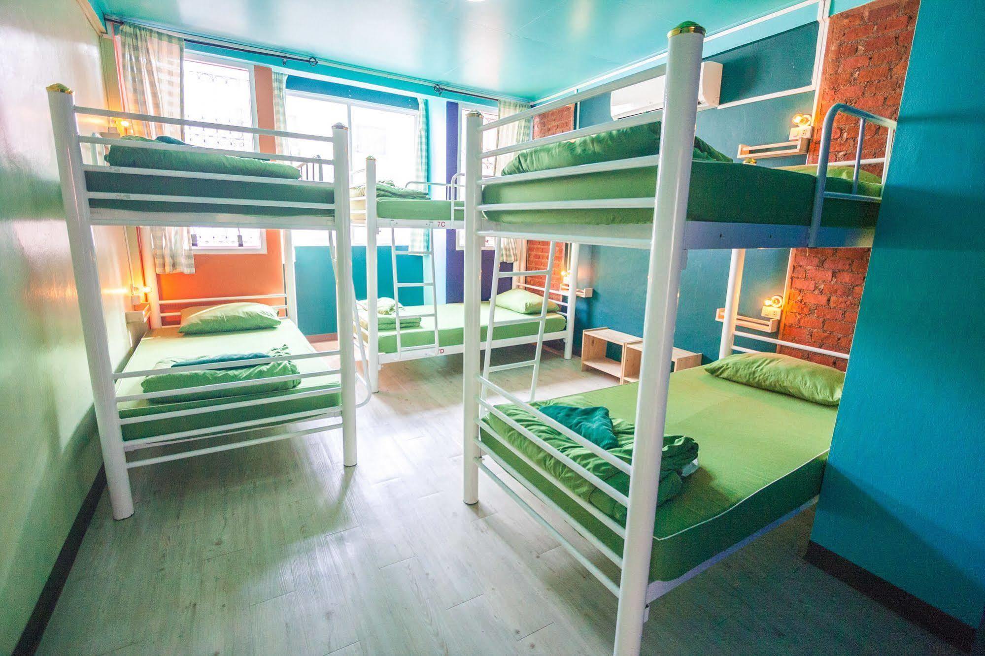 Nacorn Hostel *