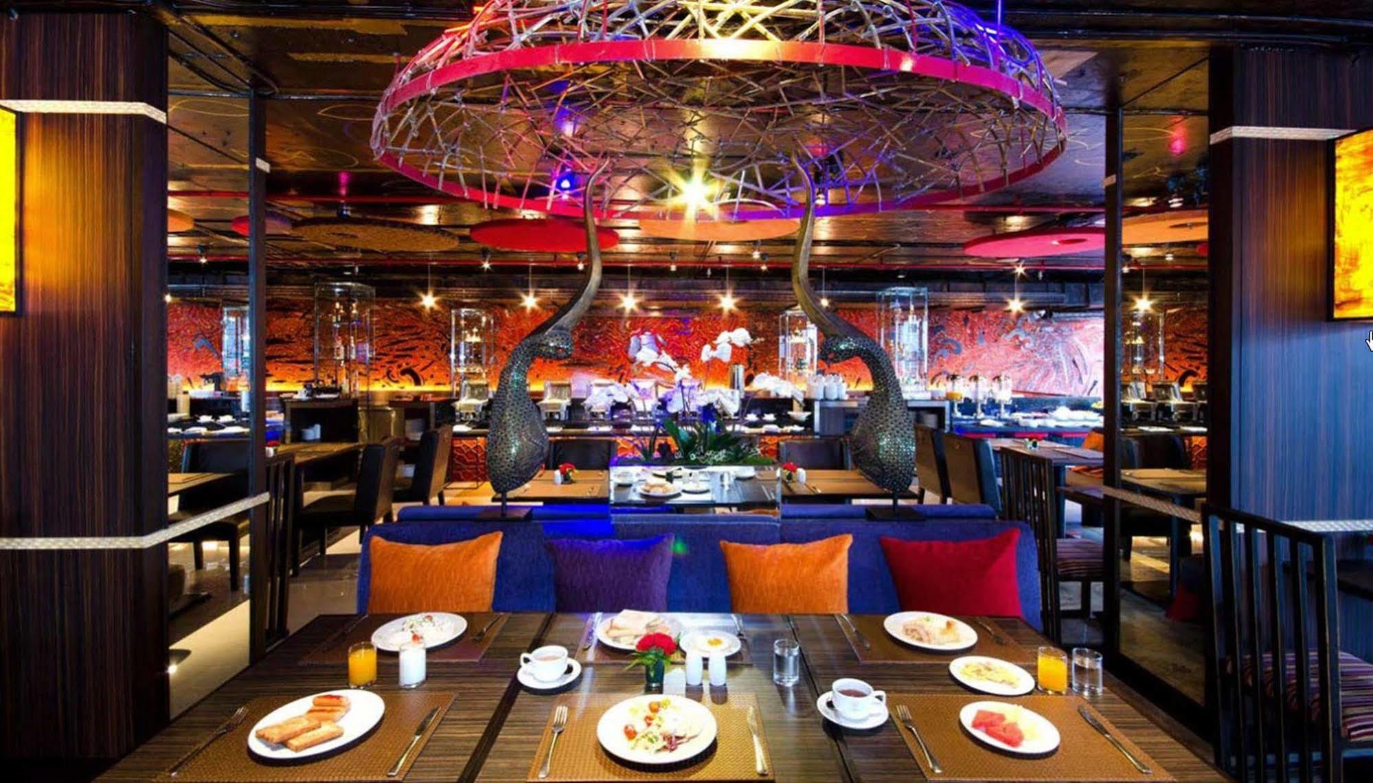 Hotel Tongtara Riverview