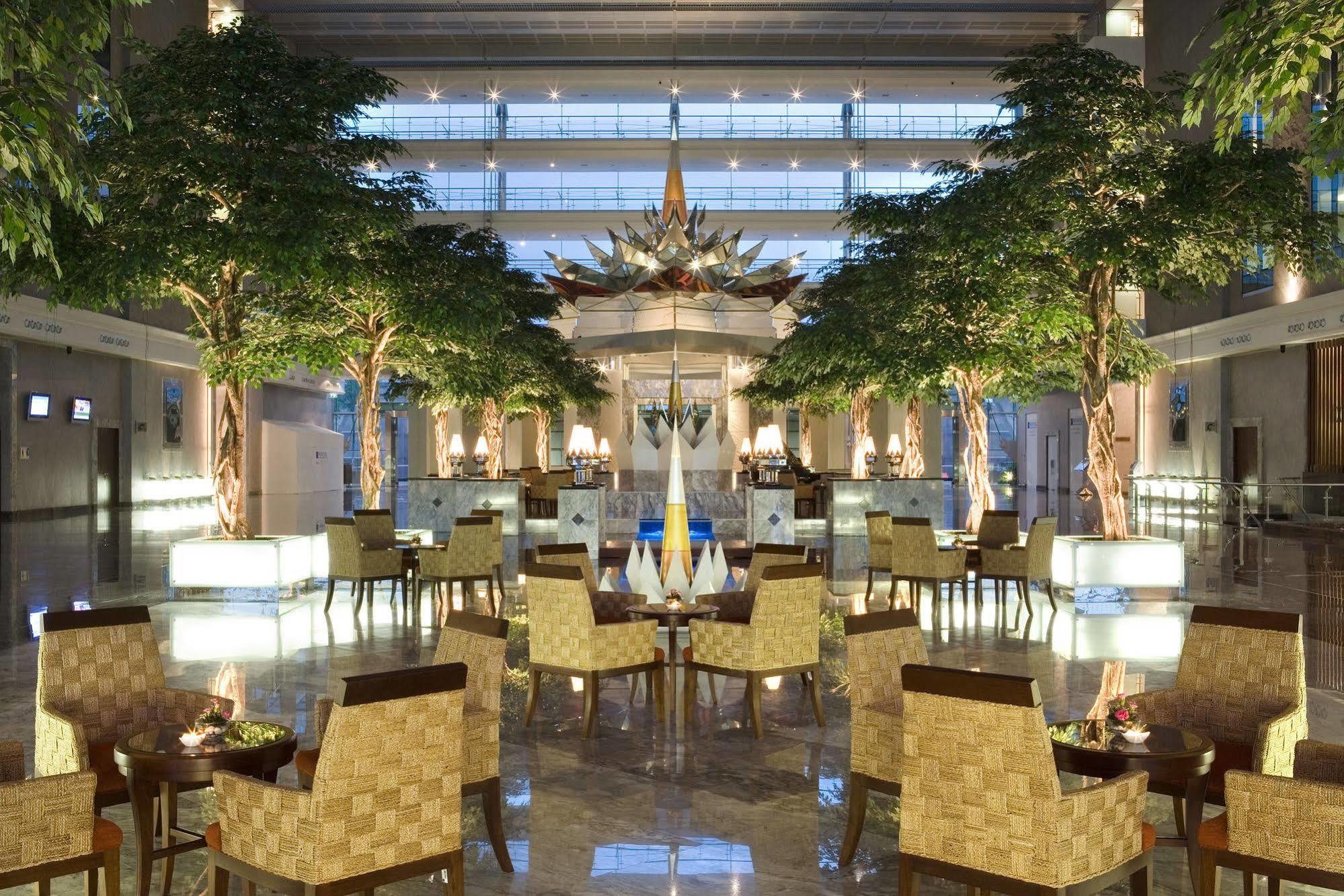Hotel Hyatt Regency Suvarnabhumi Airport 4*