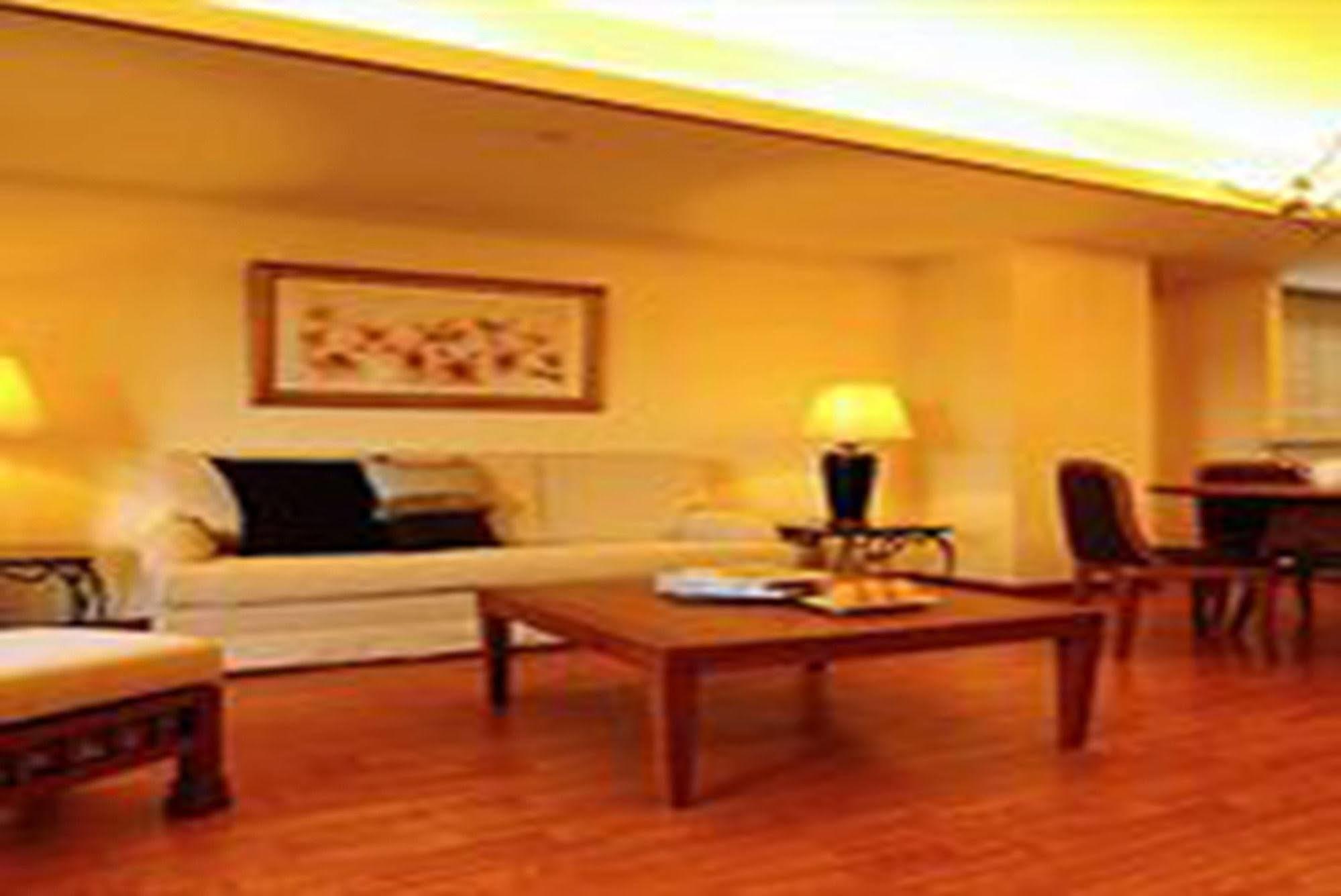 Hotel Pantip 4*