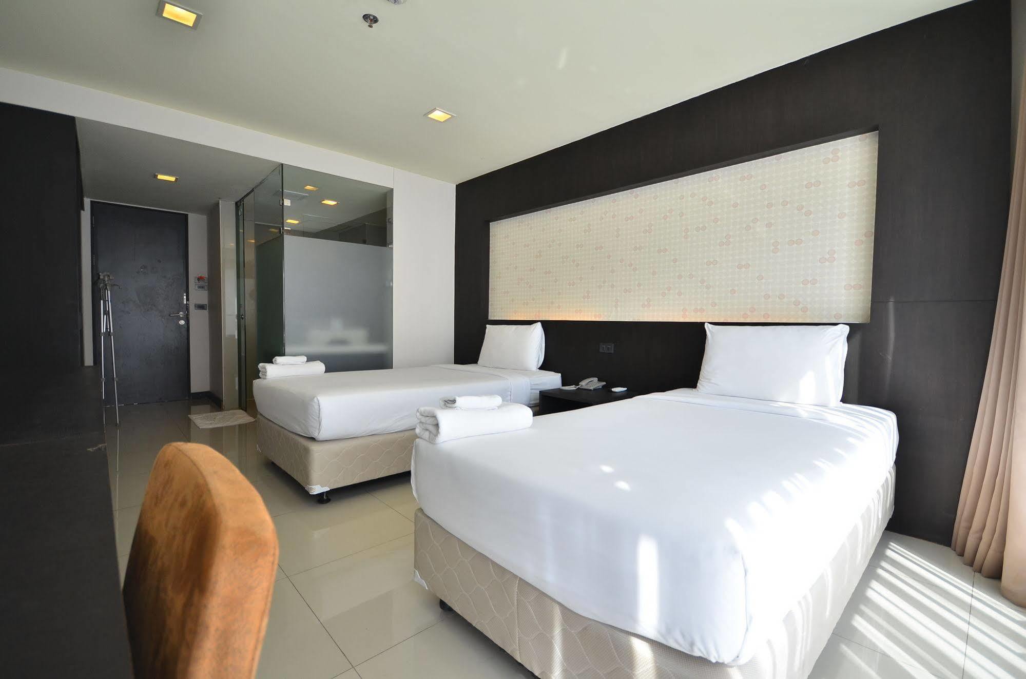 Hotel Solace At Srinakarin Bangkok