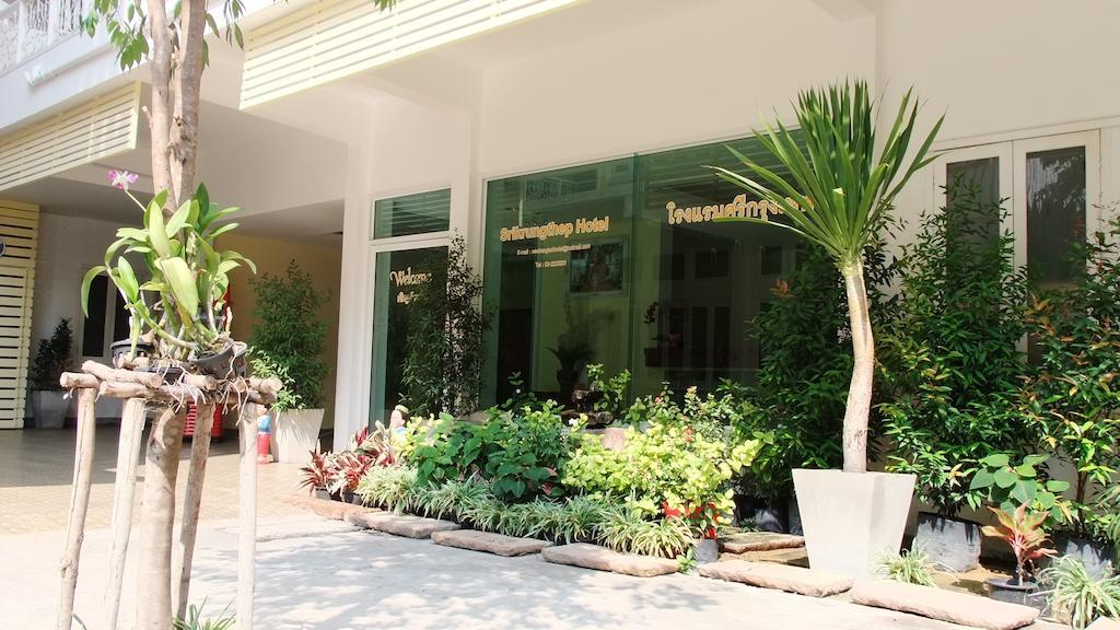 Sri Krungthep Hotel