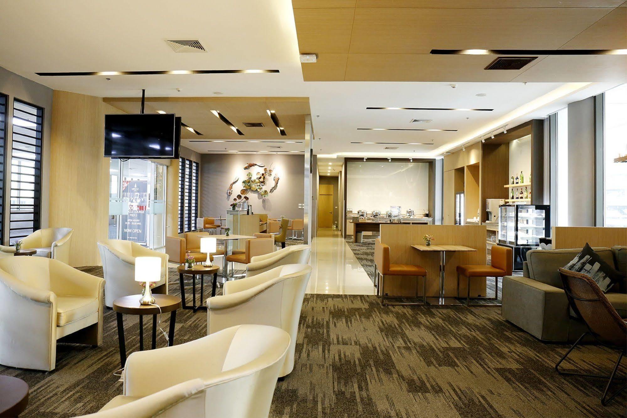 Louis Tavern Hotel Bangkok
