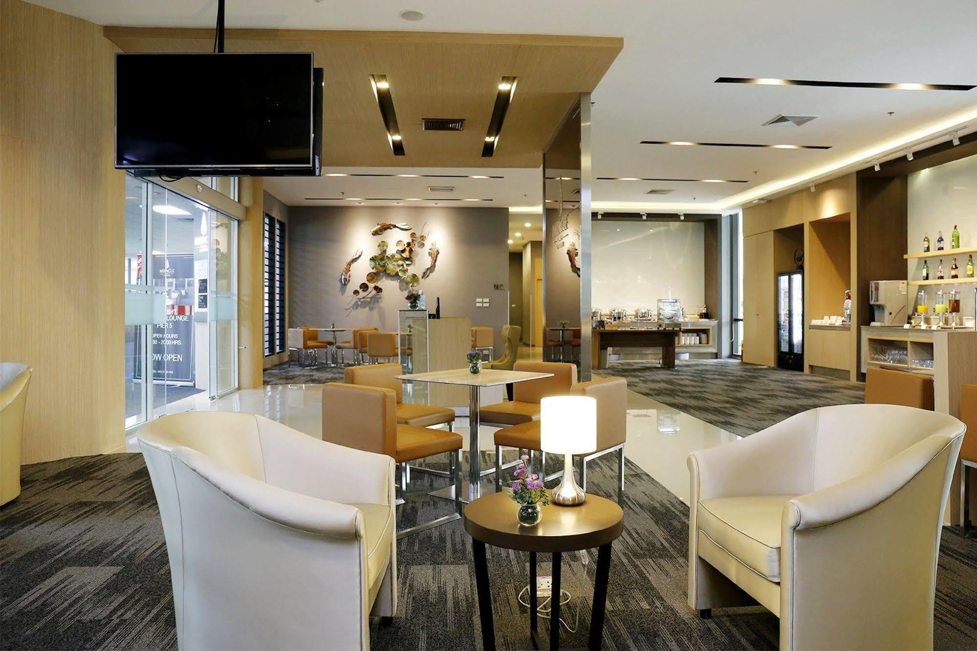 Louis Tavern Hotel Bangkok