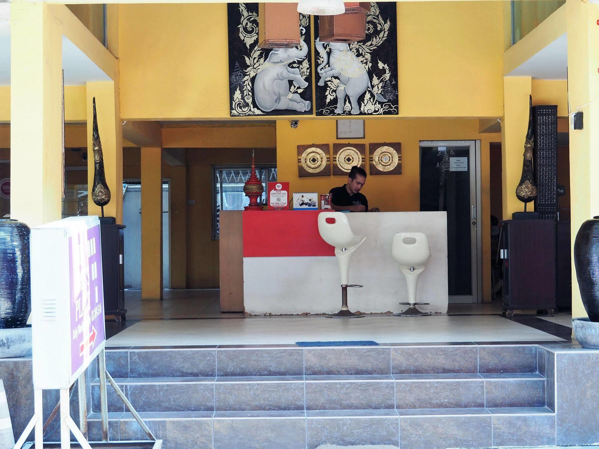The Boss's Place Sathorn 3*