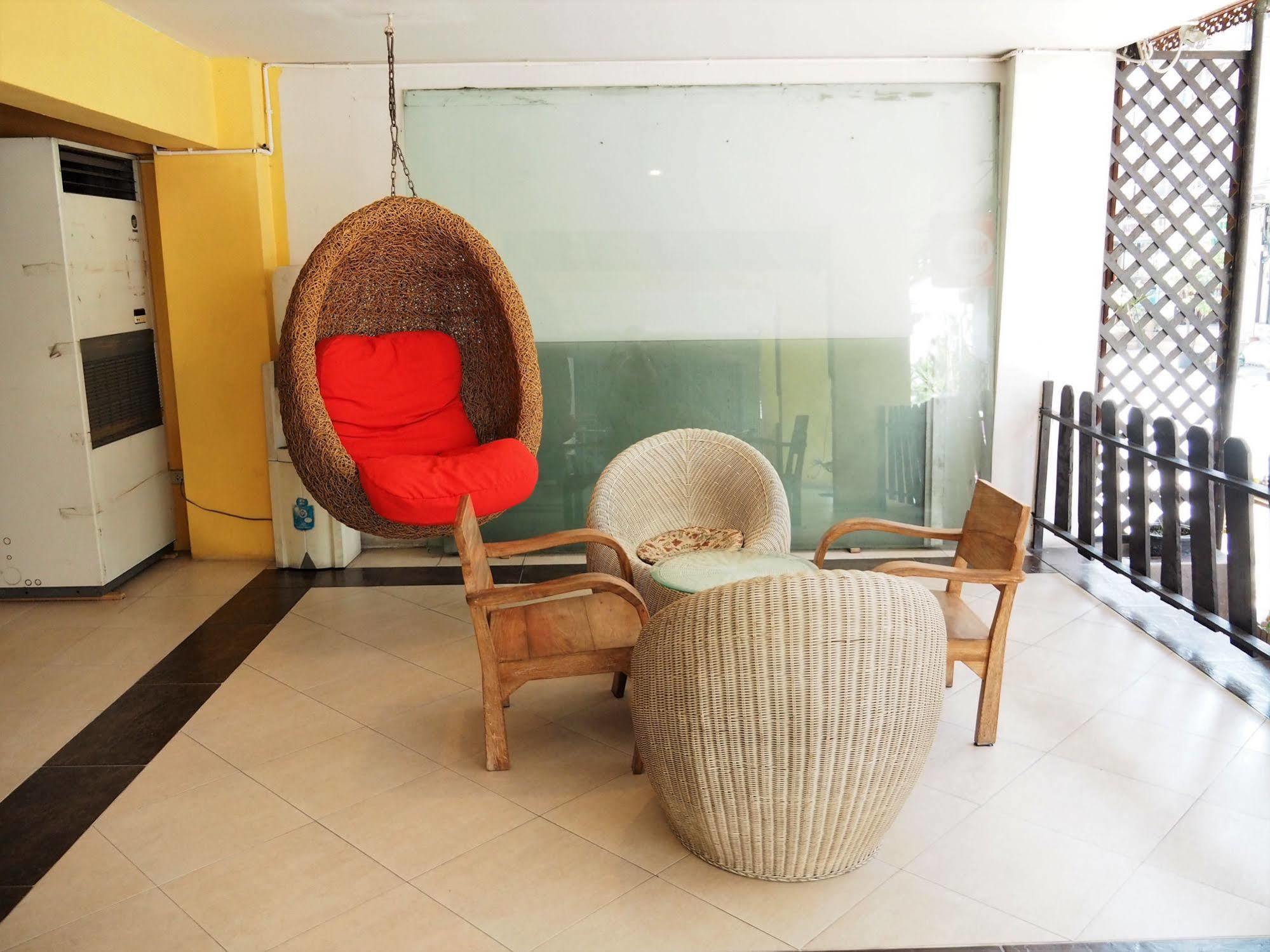 The Boss's Place Sathorn 3*
