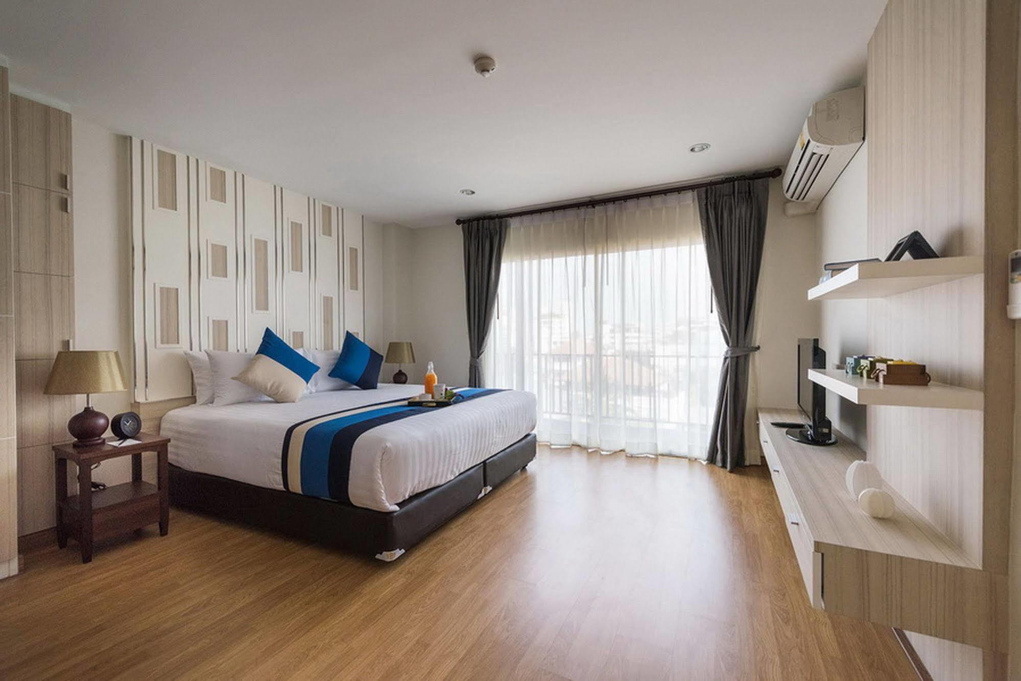 Thonglor 21 By Bliston *