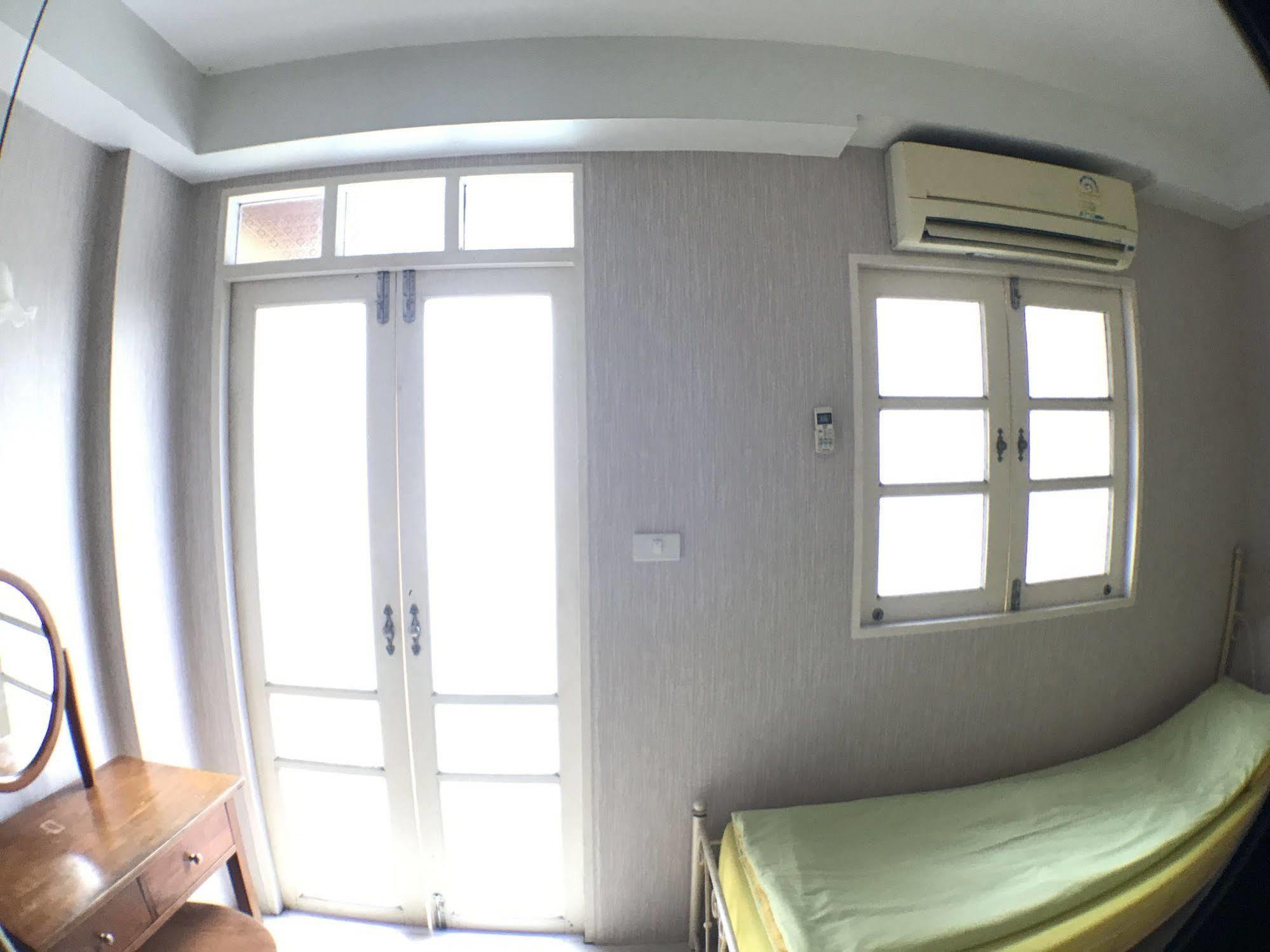 Hotel Roof View Place 3*