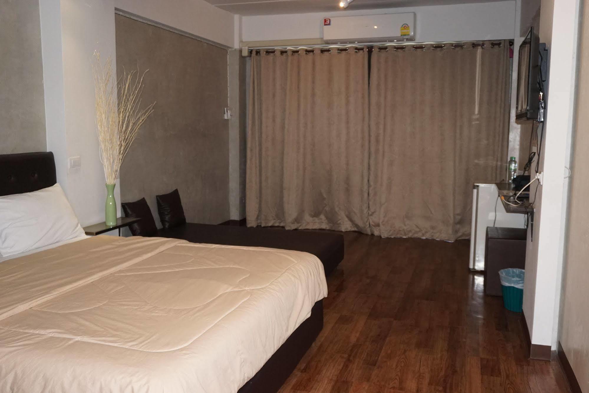 Thongtha - Suvarnabhumi Airport Hotel 2*