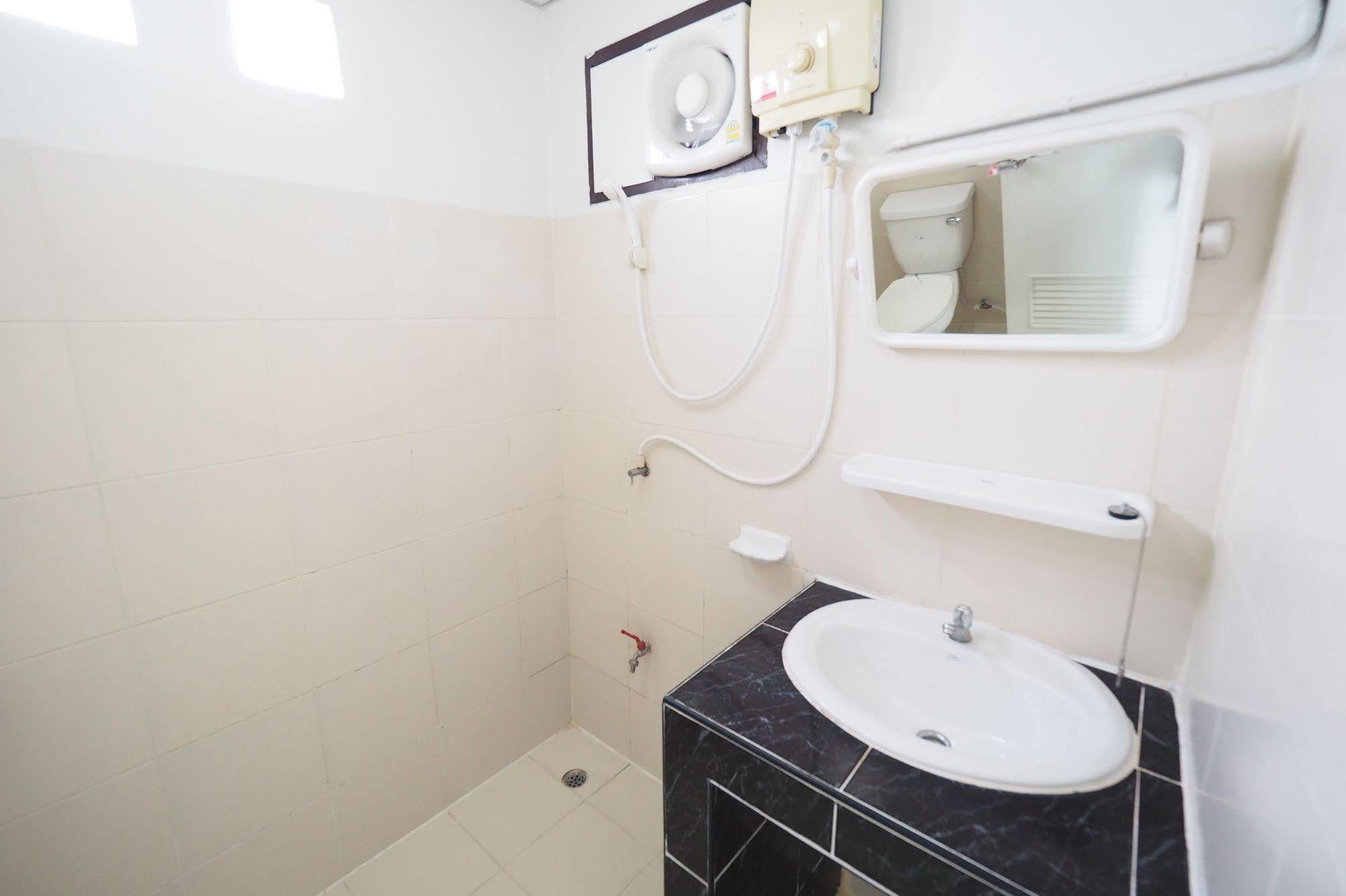 Inn Living Naraa Place